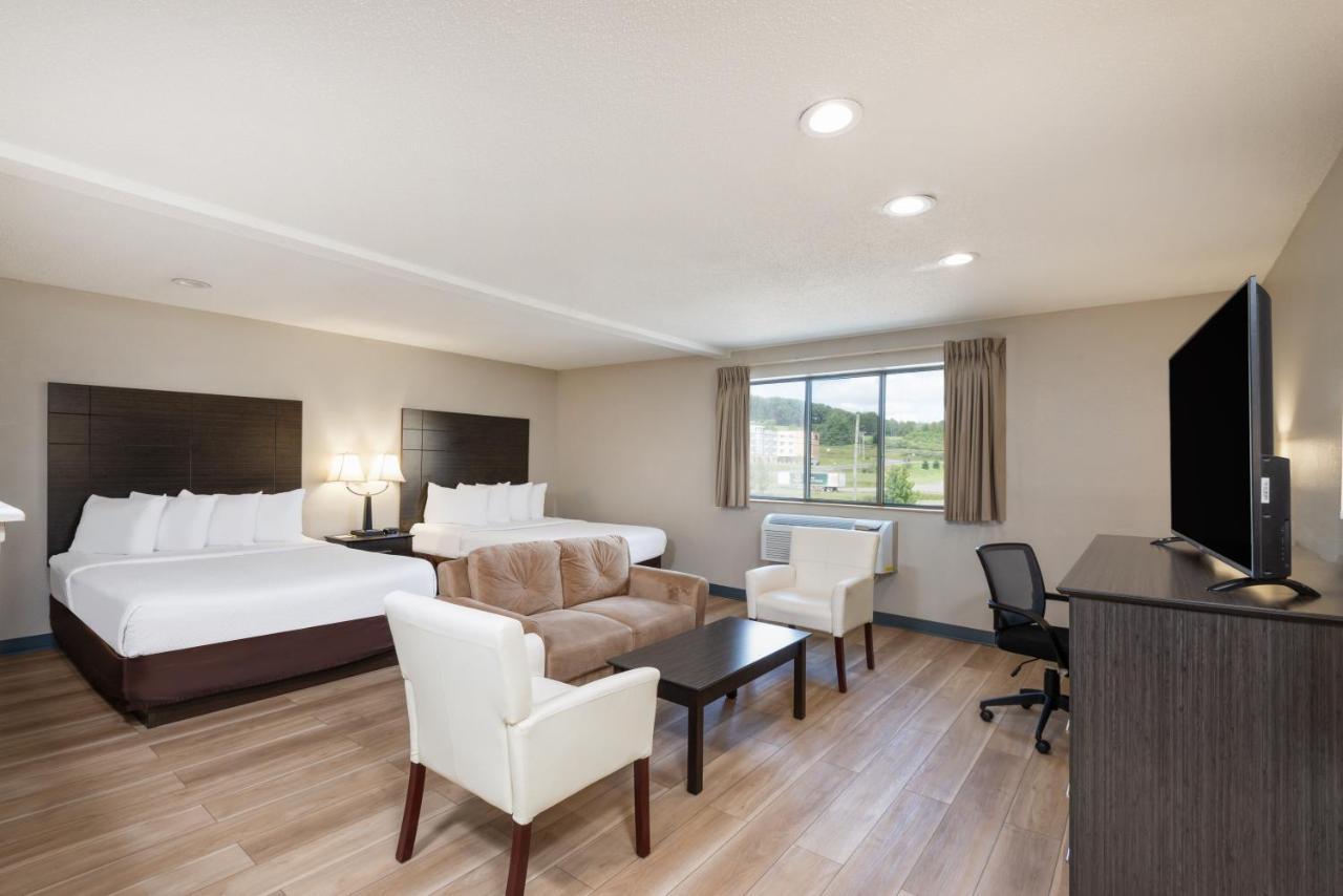 Days Inn By Wyndham Somerset Pa I-70 I-76 Экстерьер фото