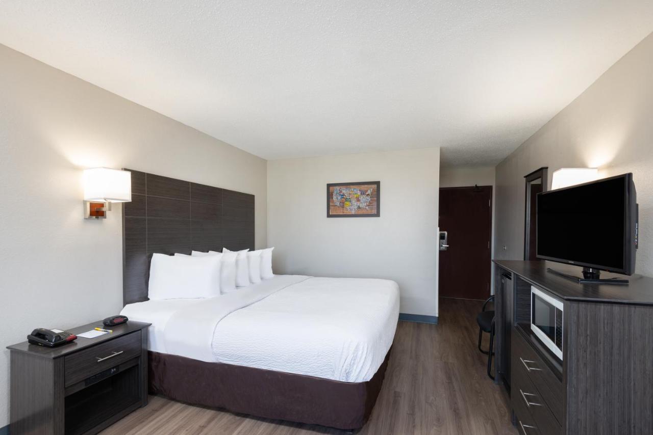 Days Inn By Wyndham Somerset Pa I-70 I-76 Экстерьер фото