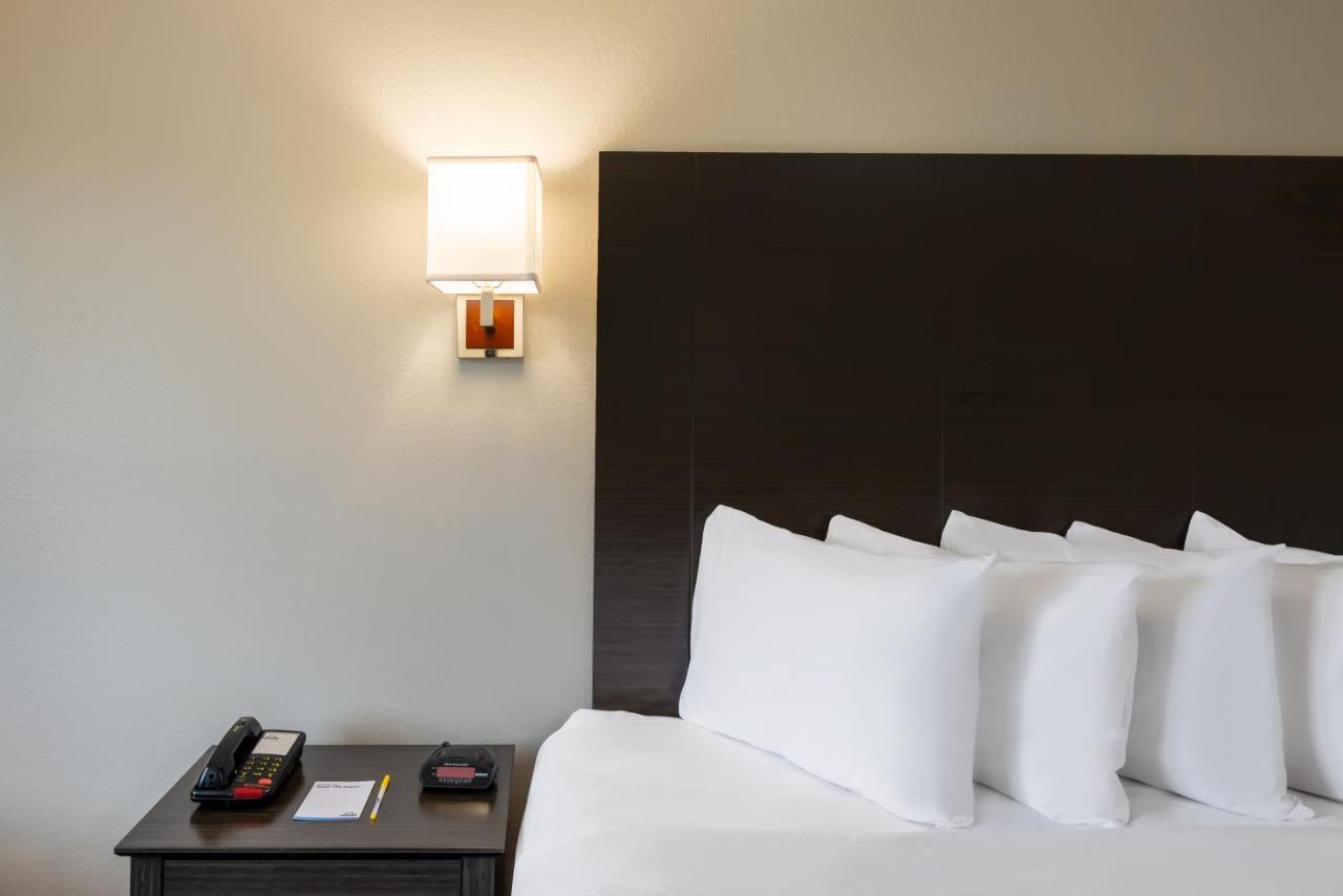 Days Inn By Wyndham Somerset Pa I-70 I-76 Экстерьер фото
