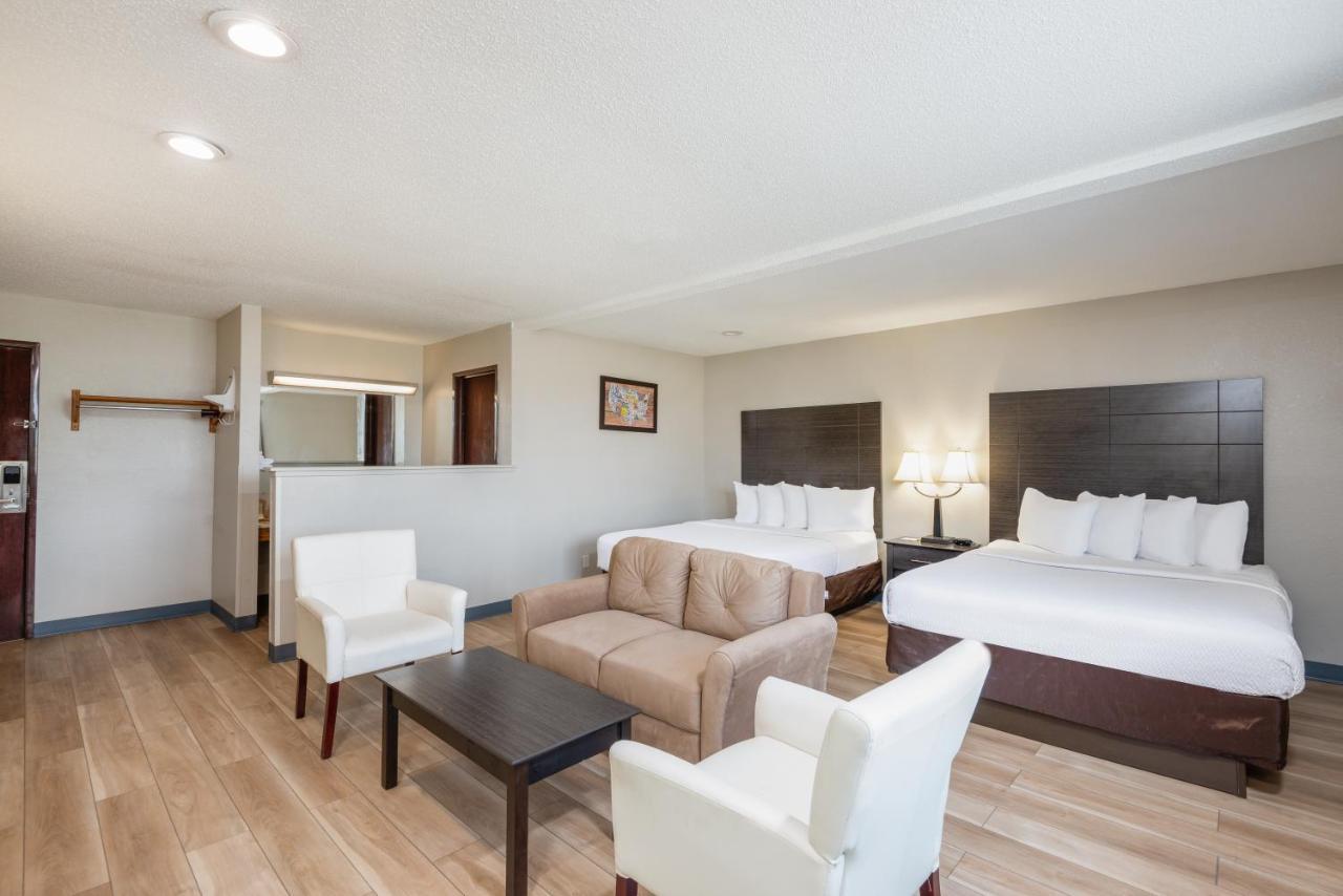 Days Inn By Wyndham Somerset Pa I-70 I-76 Экстерьер фото