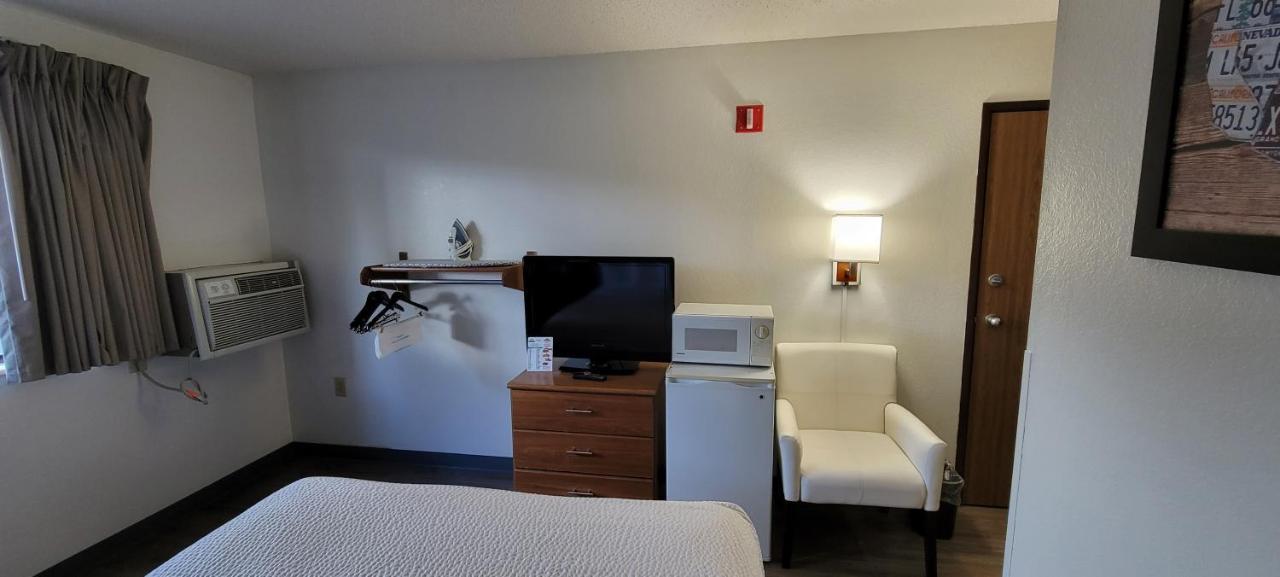 Days Inn By Wyndham Somerset Pa I-70 I-76 Экстерьер фото